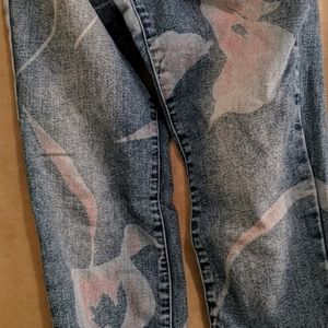 Women's jeans